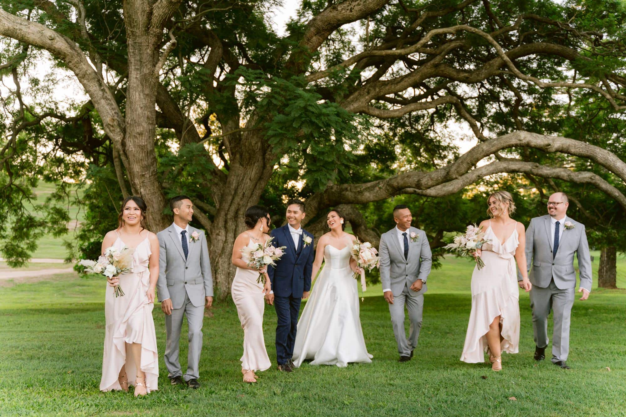 Victoria Park wedding photographer bridal party golf course