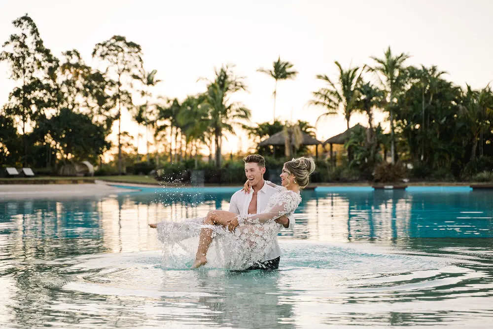 Gold coast wedding photographer