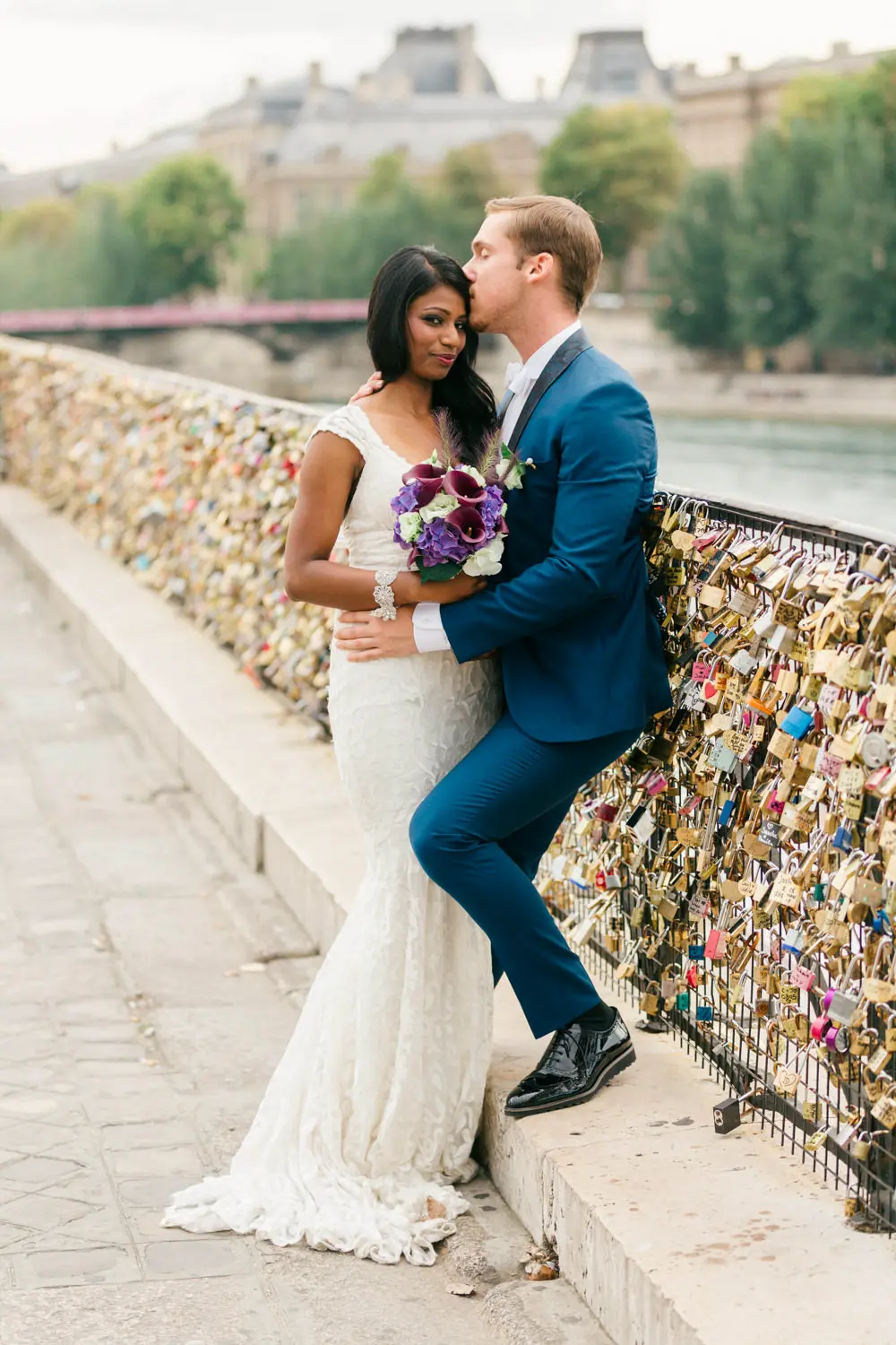 paris bridge notre dame wedding photographer paris
