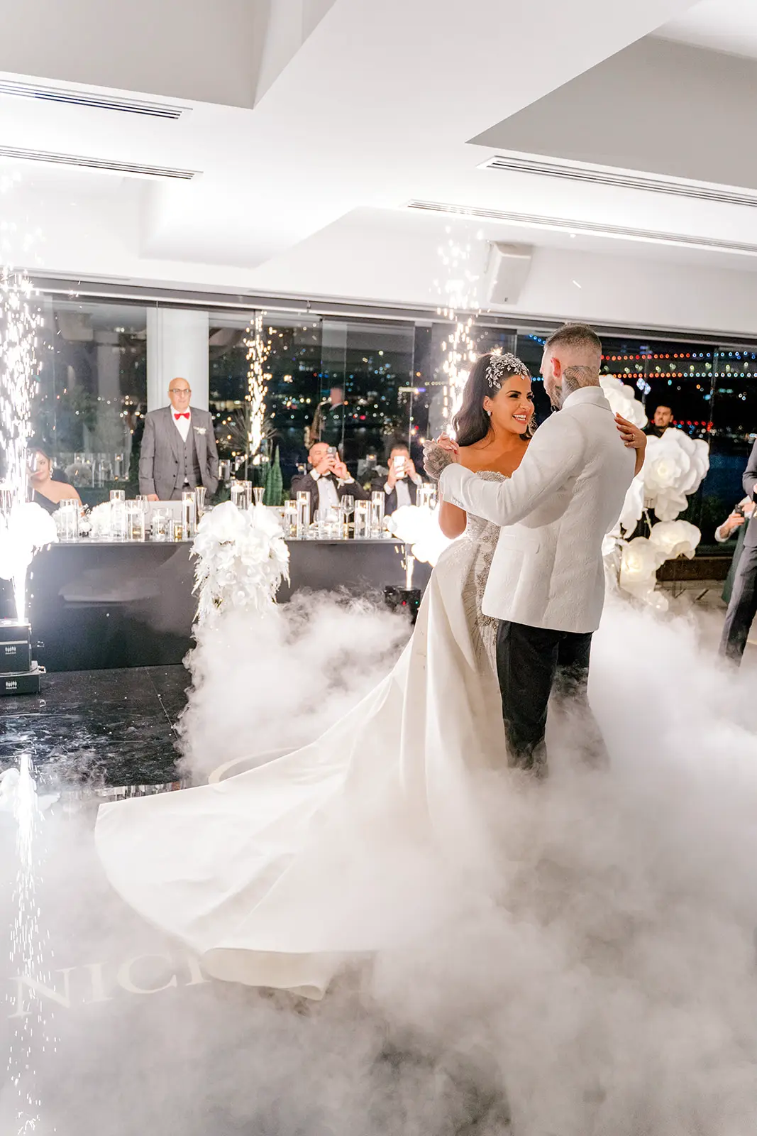 blackbird bar bride and groom first dance